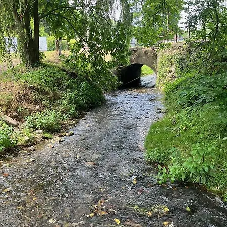 Charmante Petite Maison à *