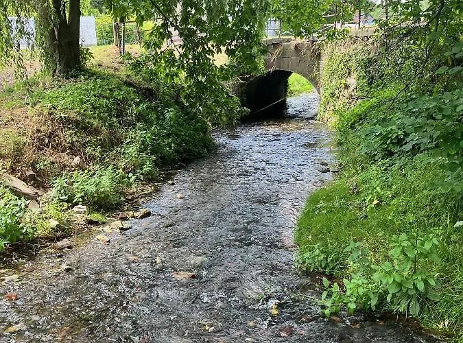 Charmante Petite Maison à *